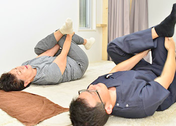 自宅でできるストレッチ指導・姿勢のアドバイス